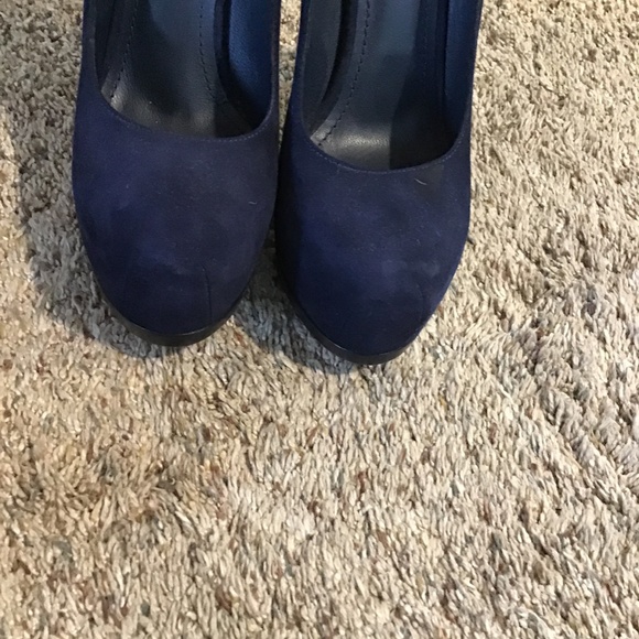 YSL blue suede Tribute Shoe - Picture 2 of 5